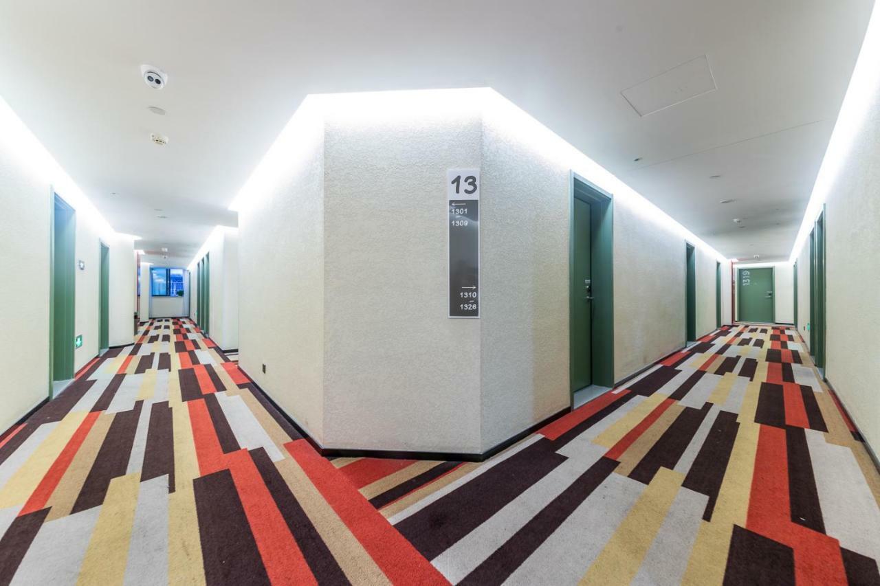 Ibis Chongqing Jiefangbei Pedestrian Street Hotel Exterior foto